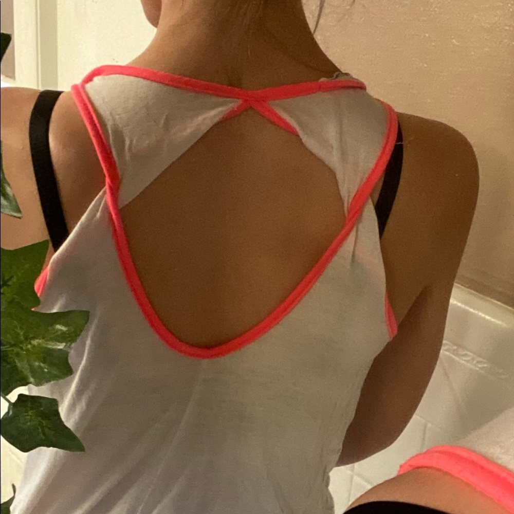 Anchor Tank Top - Picture 4 of 4